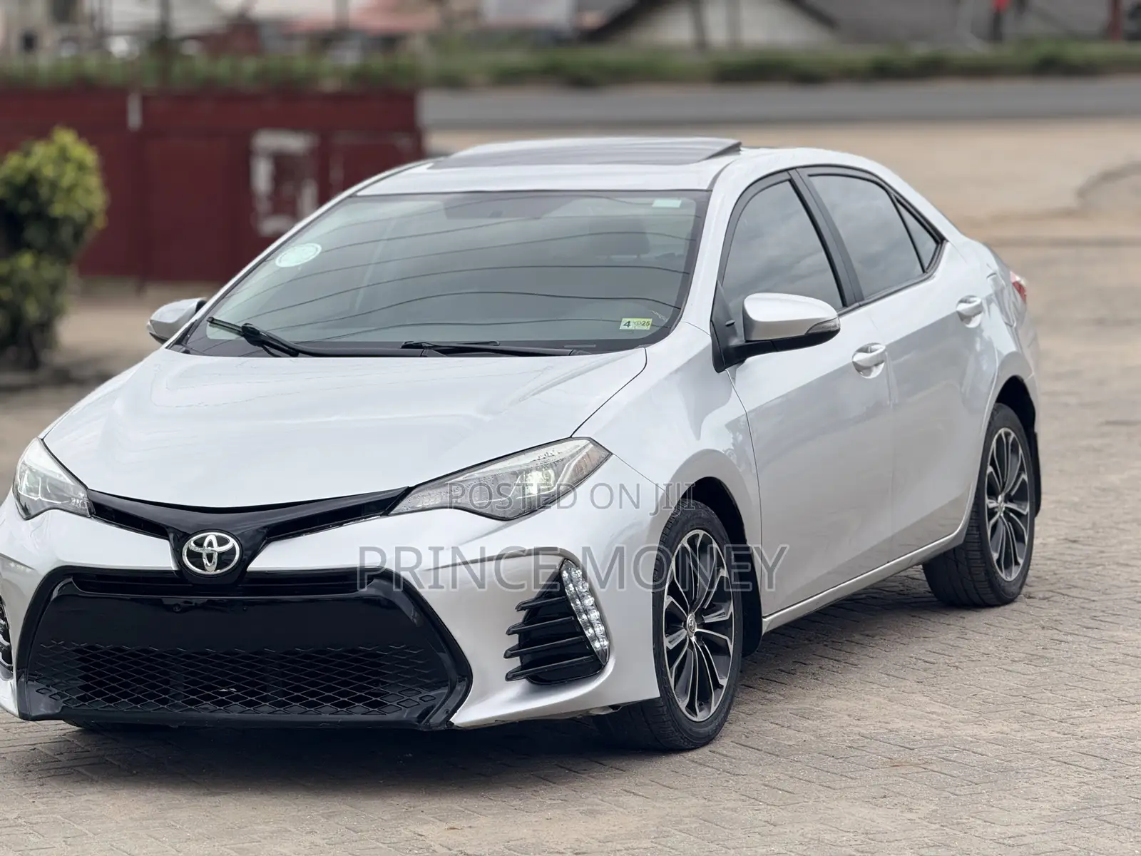 Toyota Corolla 2016 Silver
