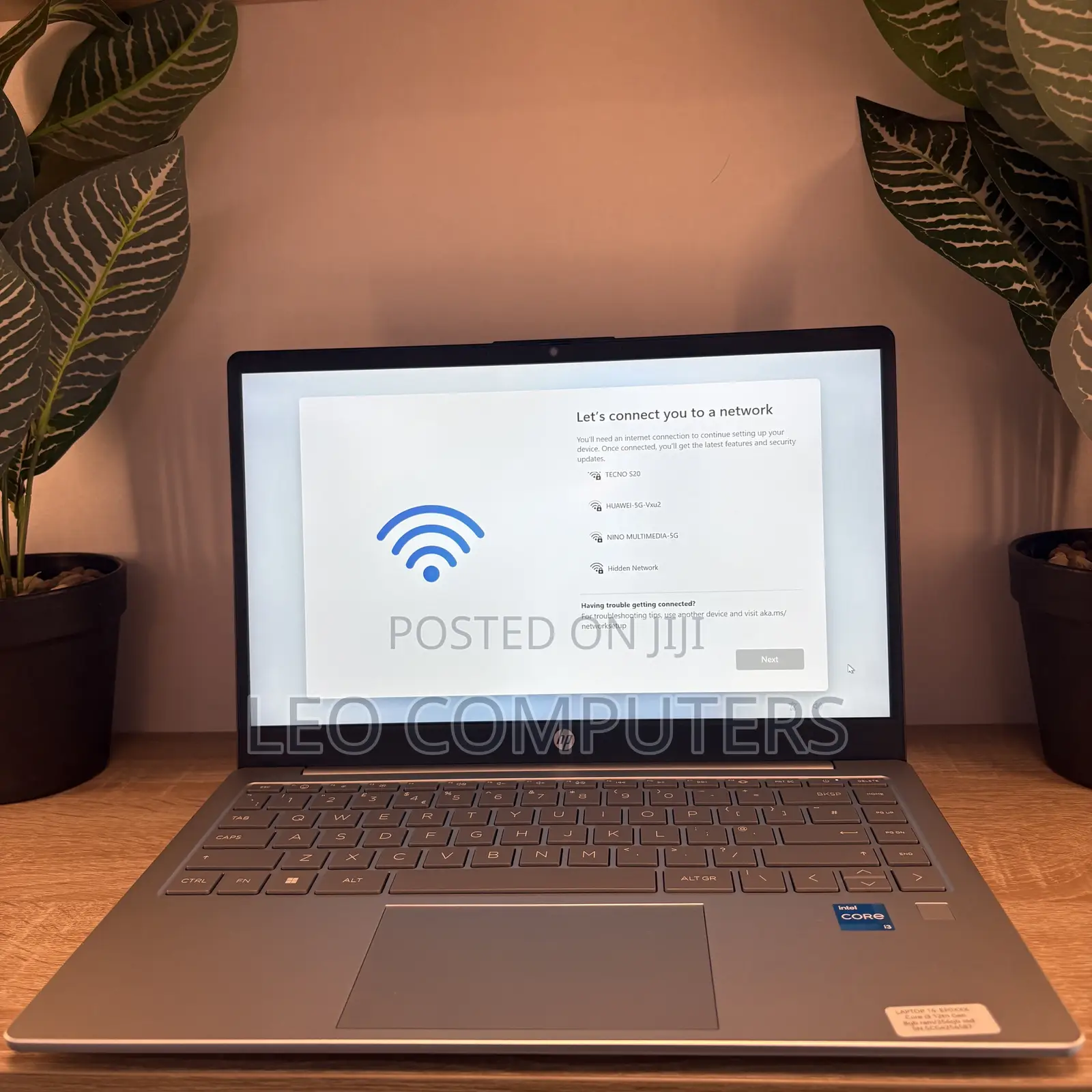 Laptop HP 14-ep0063 8GB Intel Core i3 SSD 256GB
