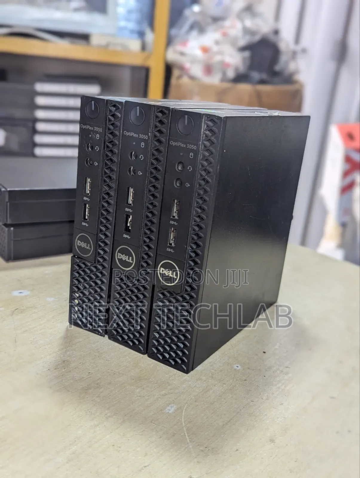 Desktop Computer Dell OptiPlex 7060 8GB Intel Core i7 SSD 256GB