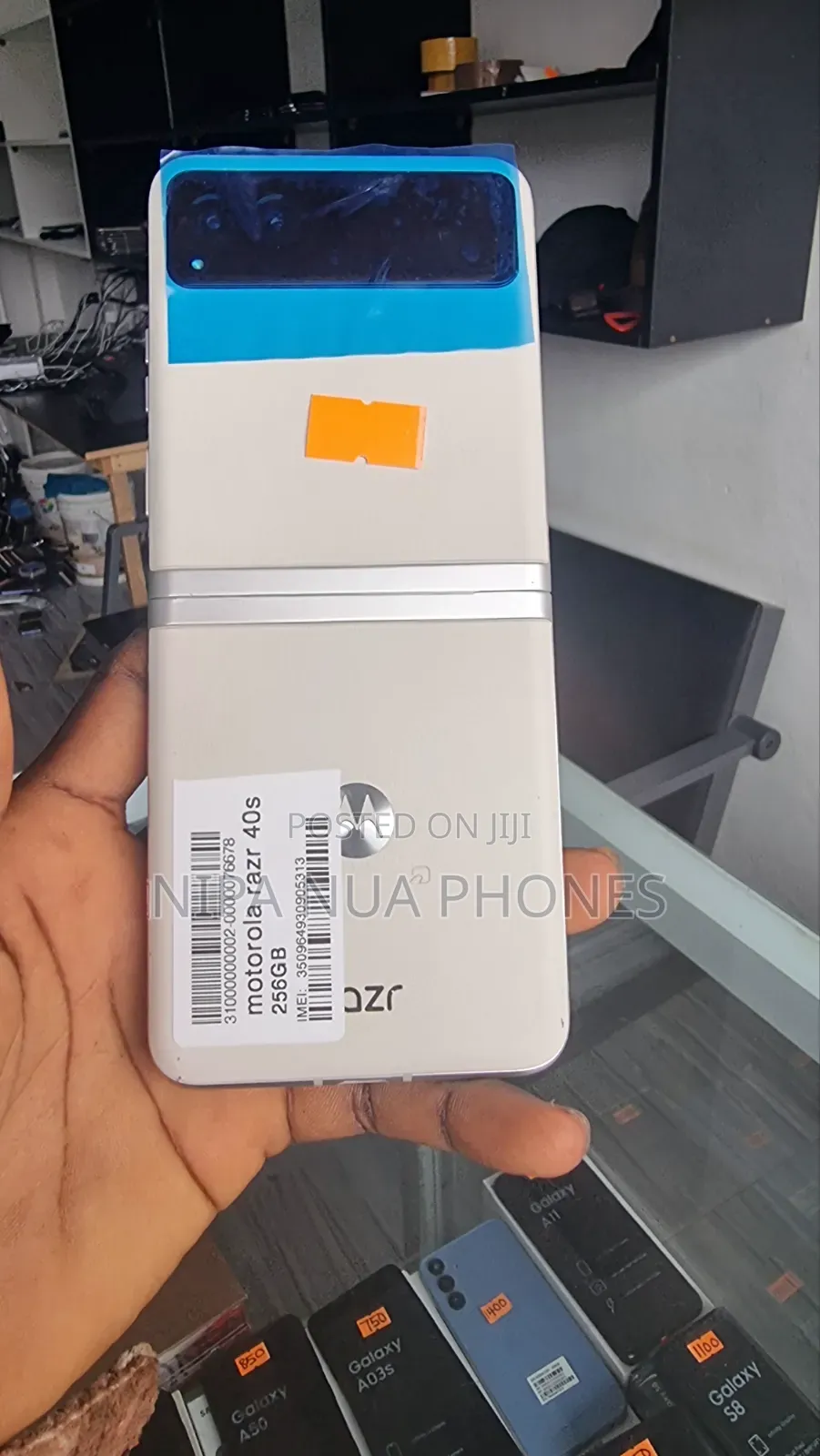 New Motorola Razr 40s 256 GB Gold