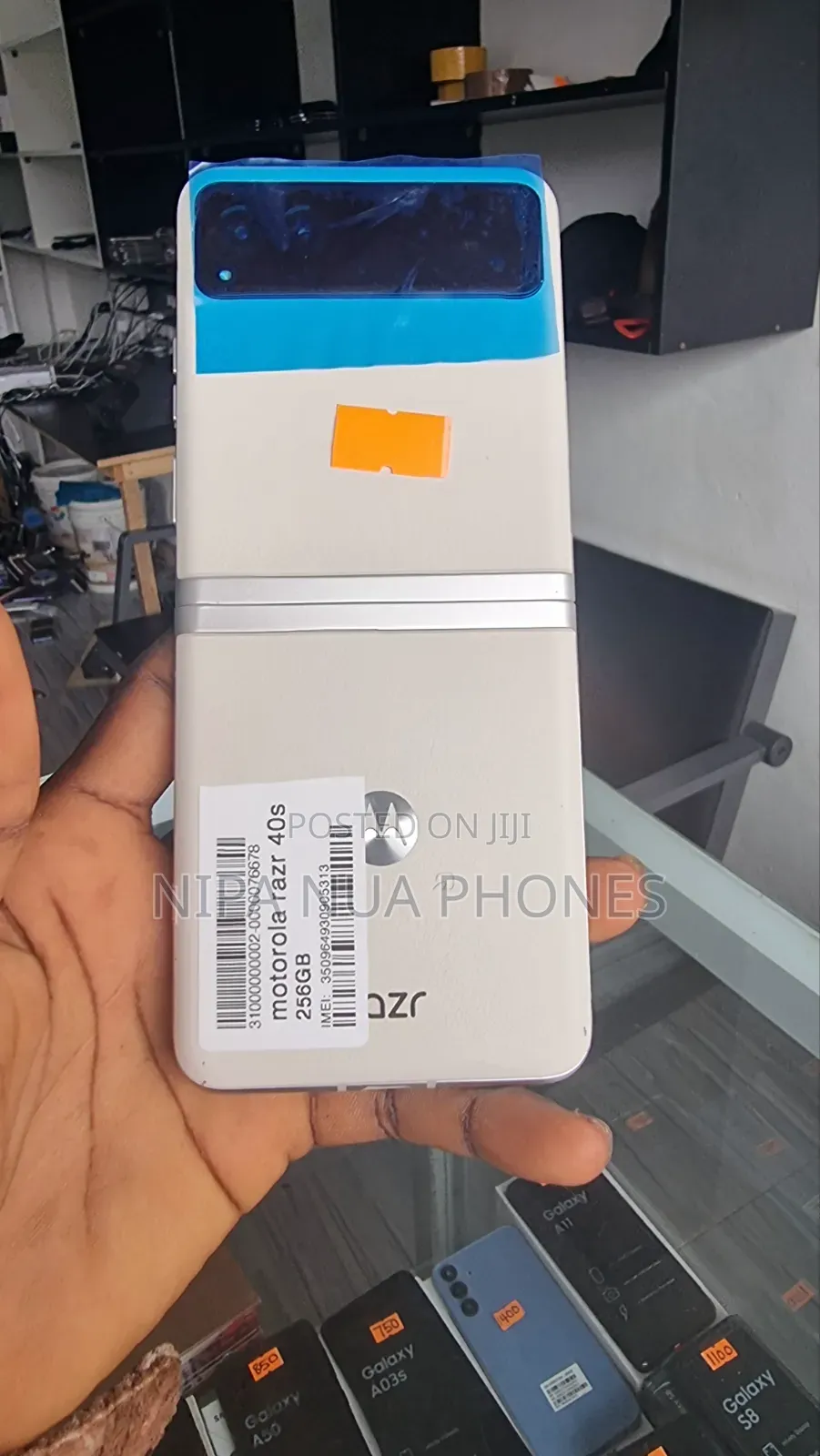 New Motorola Razr 40s 256 GB Gold