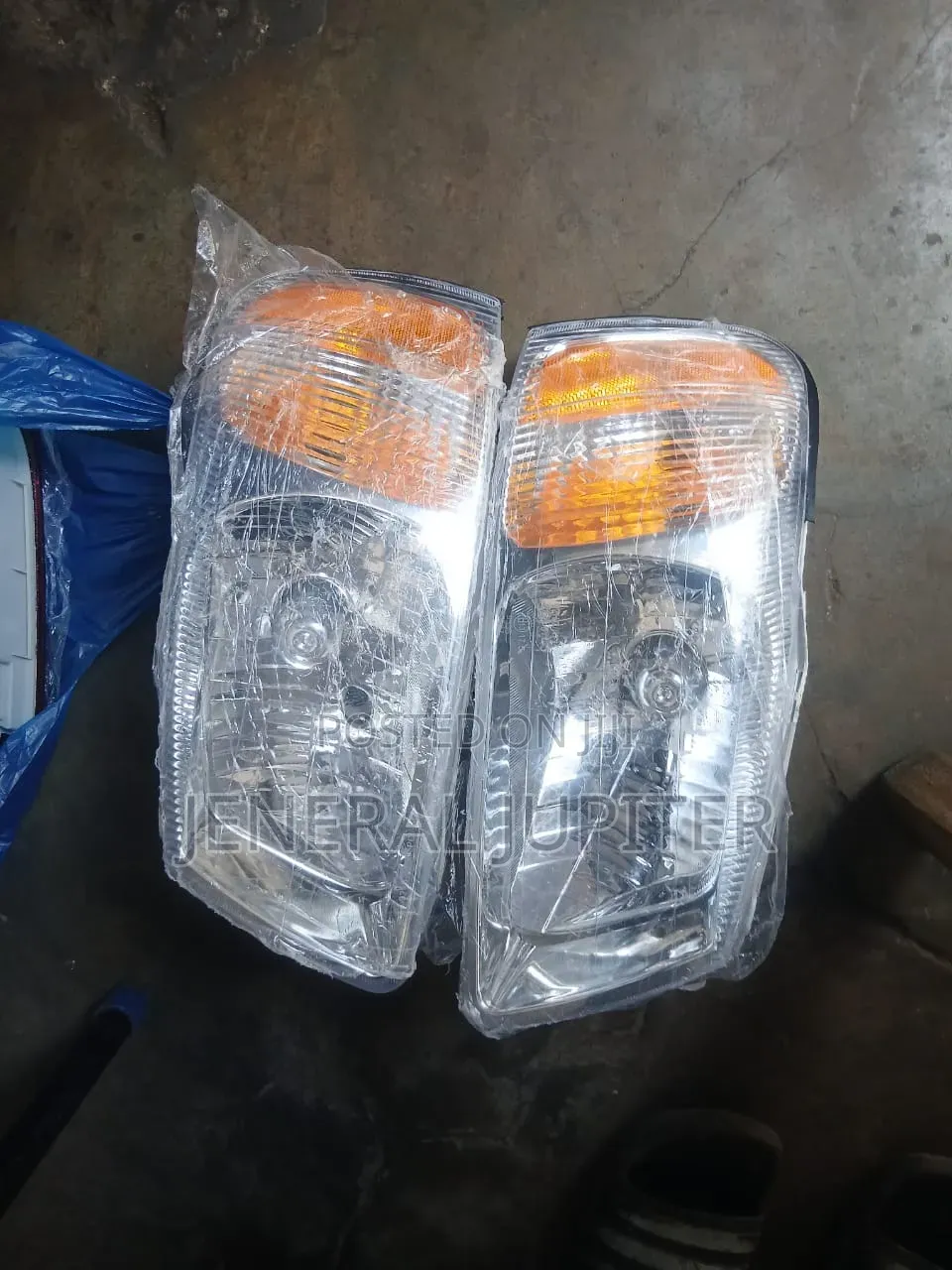 Hyundai Accent Verna/ Accent 2 Headlight Pair.