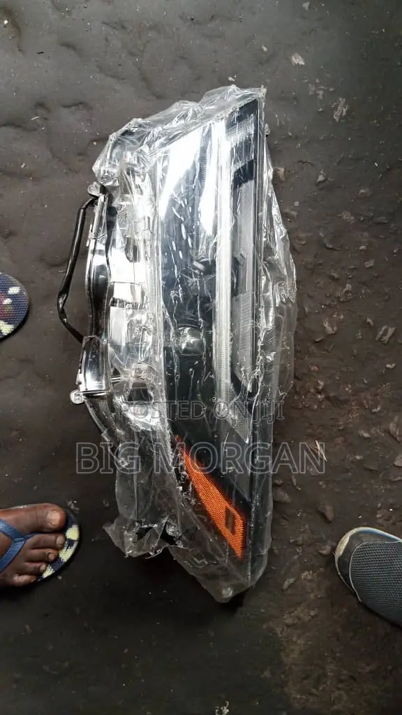 Toyota RAV4 2023 2024 2025 Headlight LED