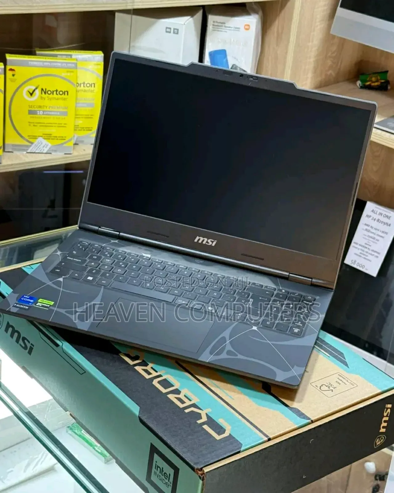 New Laptop MSI Cyborg 15 16GB Intel Core i7 SSD 1T