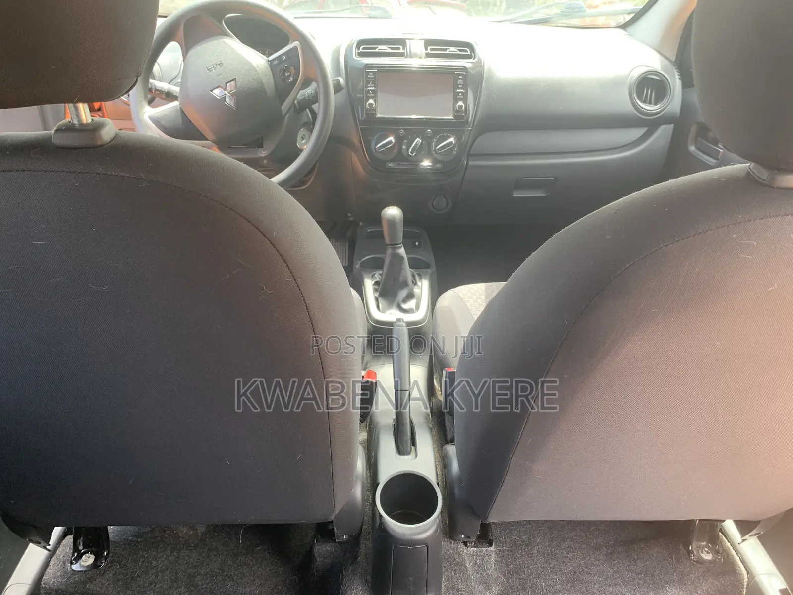 Mitsubishi Mirage ES 2018 Orange