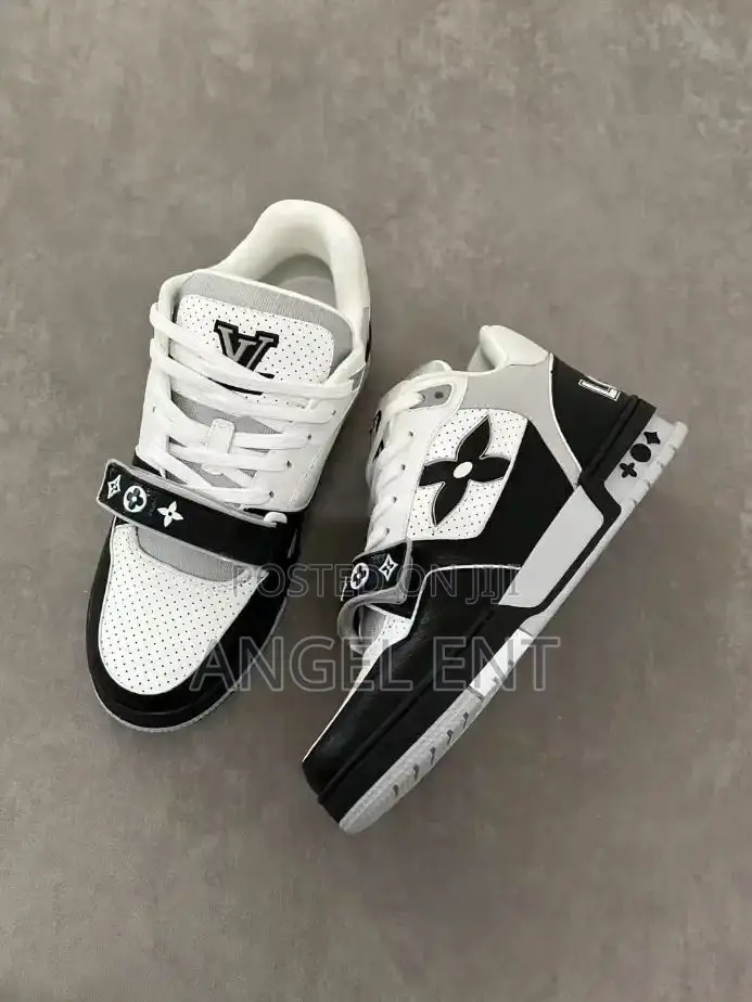 Louis Vuitton LV Trainer Sneakers Available (Location: Adum Kumasi)