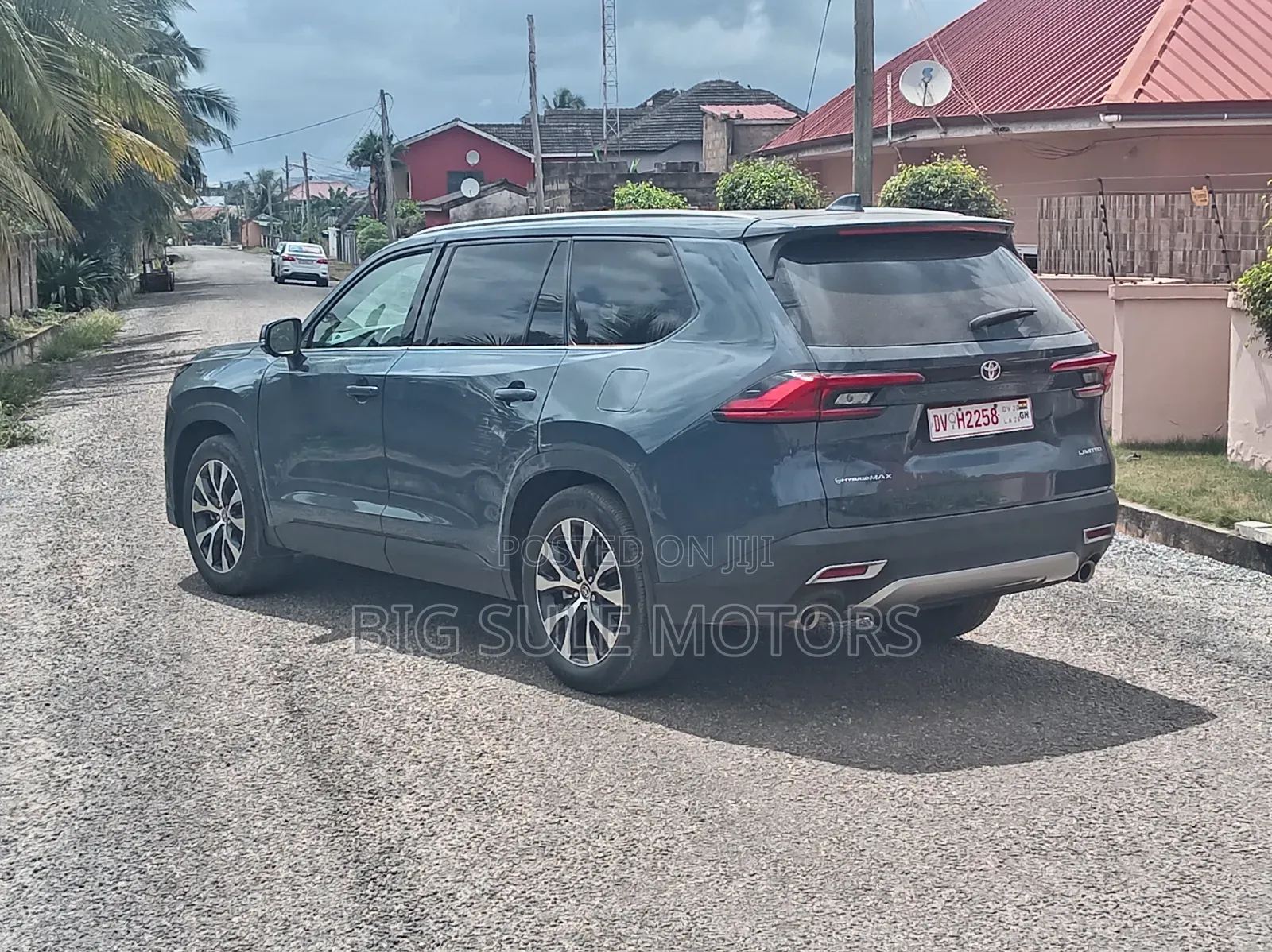 Toyota Highlander Limited AWD 2024 Gray