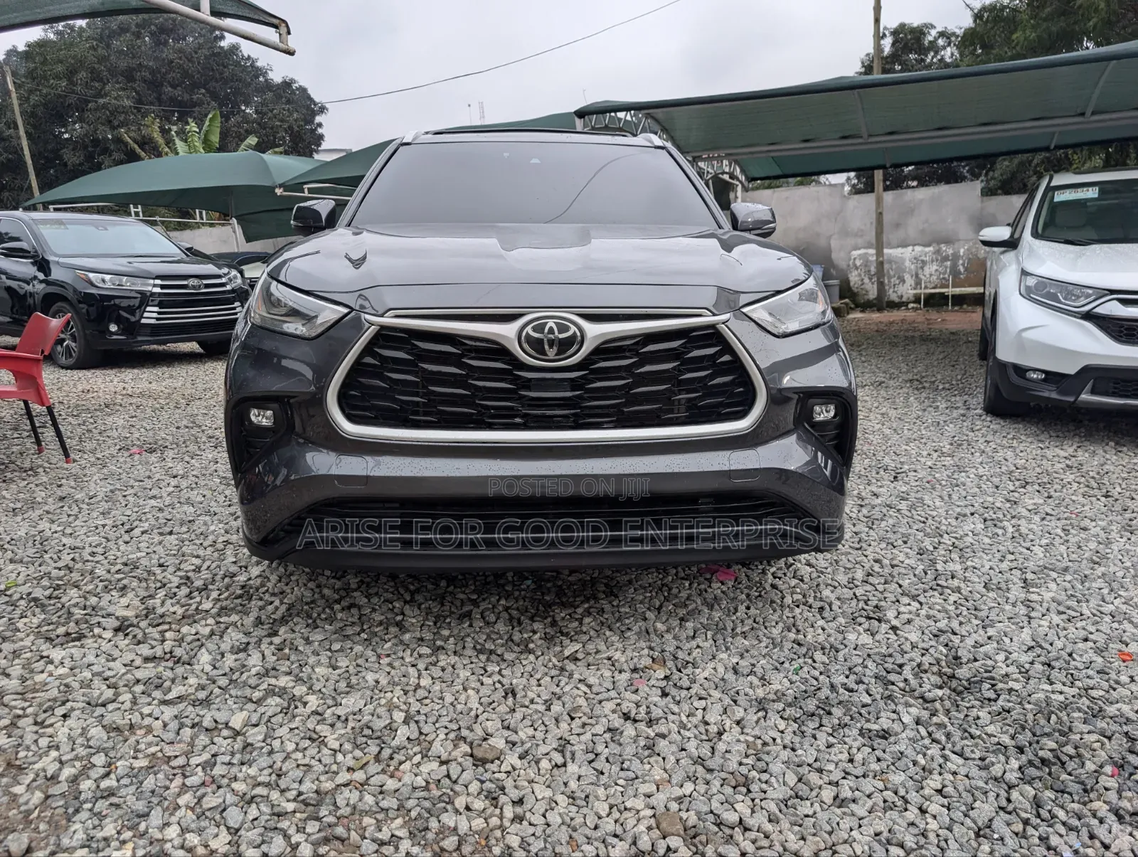 Toyota Highlander XLE 2022 Gray