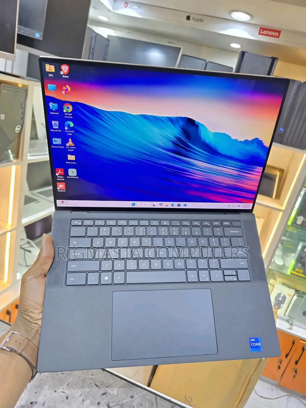 New Laptop Dell Precision 7680 16GB Intel Core i7 SSD 1T