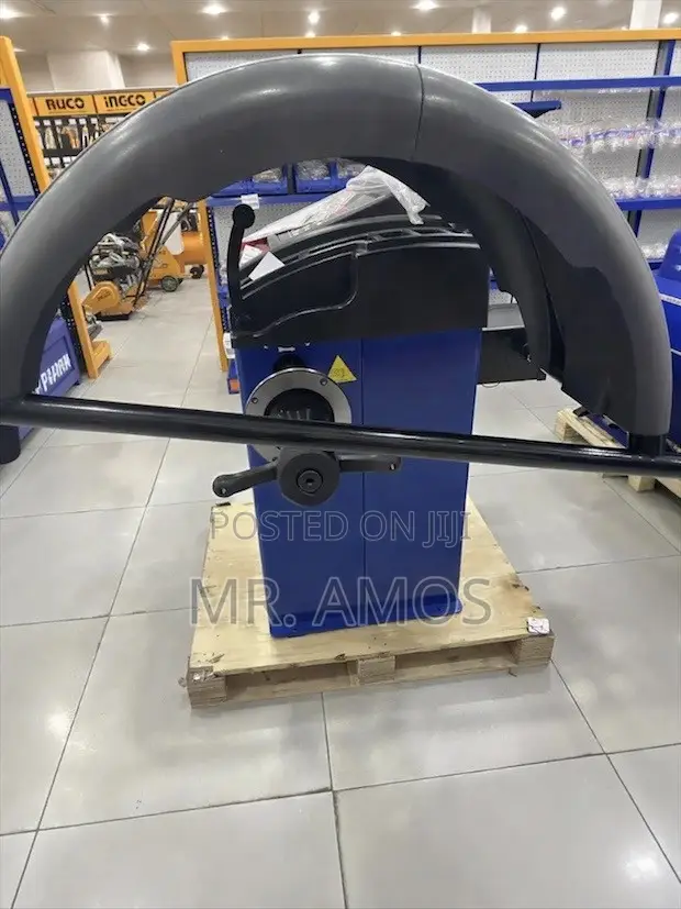 77kg Wheel Balancer With Self Calibration for 10-24” Wheels - Wkb2a02