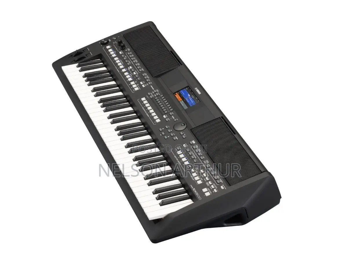 YAMAHA PSR Sx 720