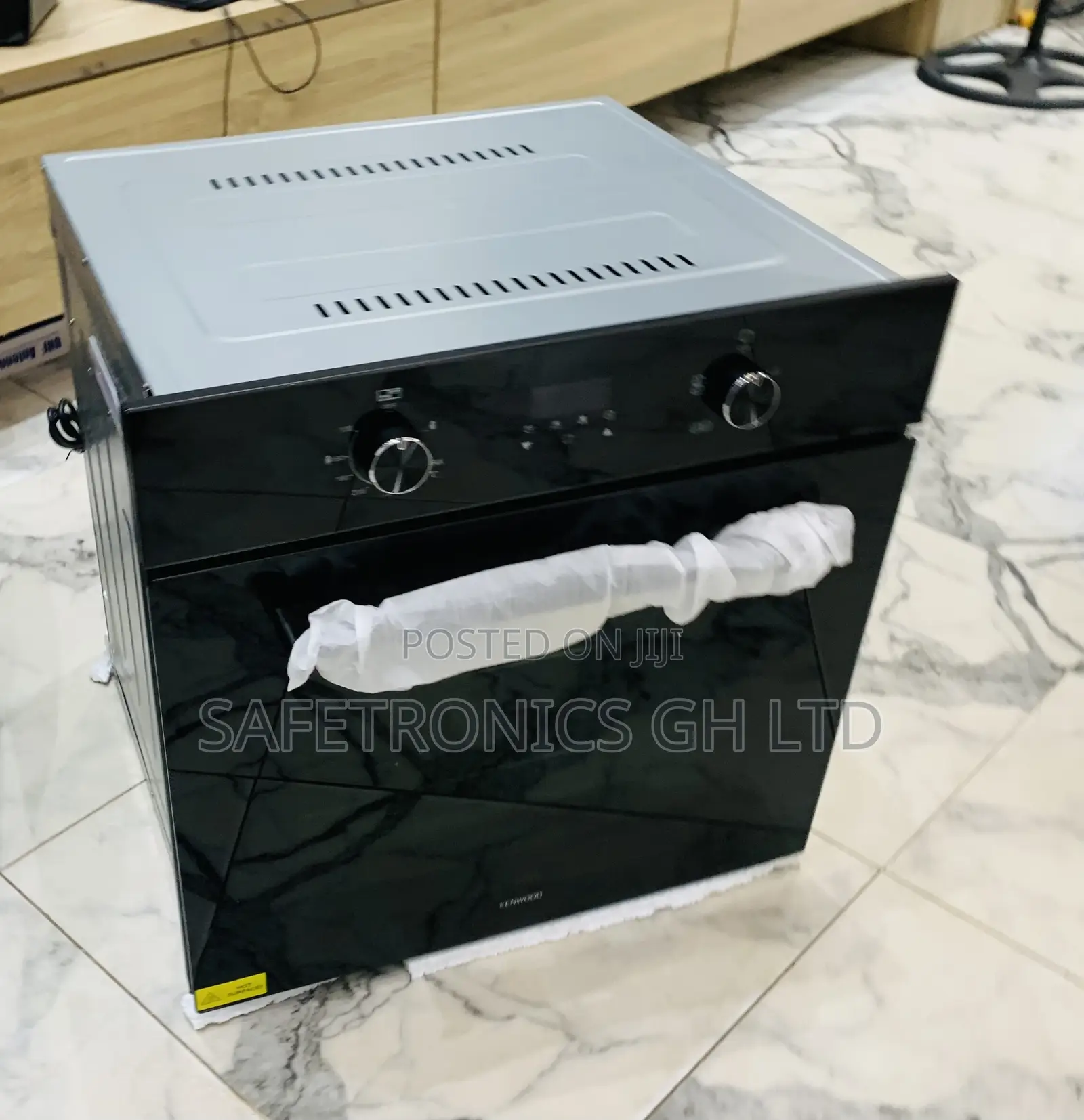 Newly Top Notch Kenwood * Inbuilt Oven Electric