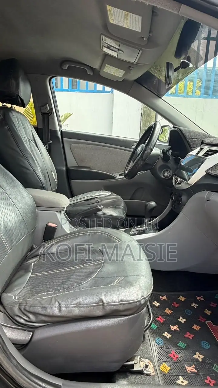 Hyundai Accent SE 2013 Black