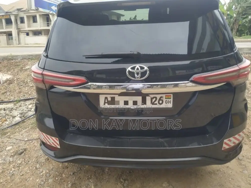 Toyota Fortuner 2019 Black