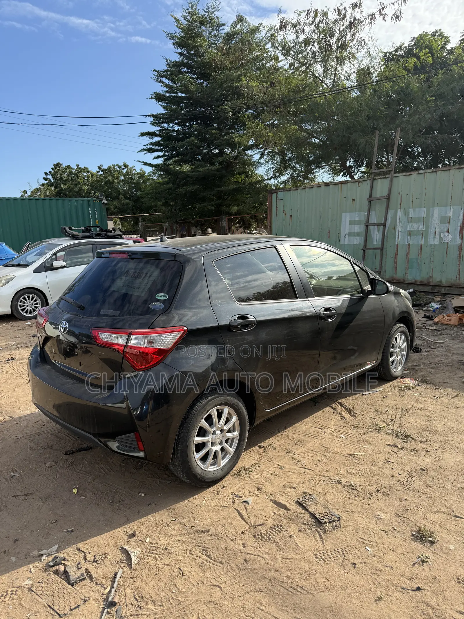 Toyota Vitz 2017 Black