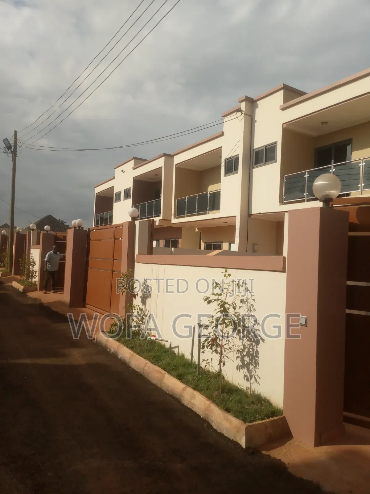 3bdrm House in Pentecost for sale