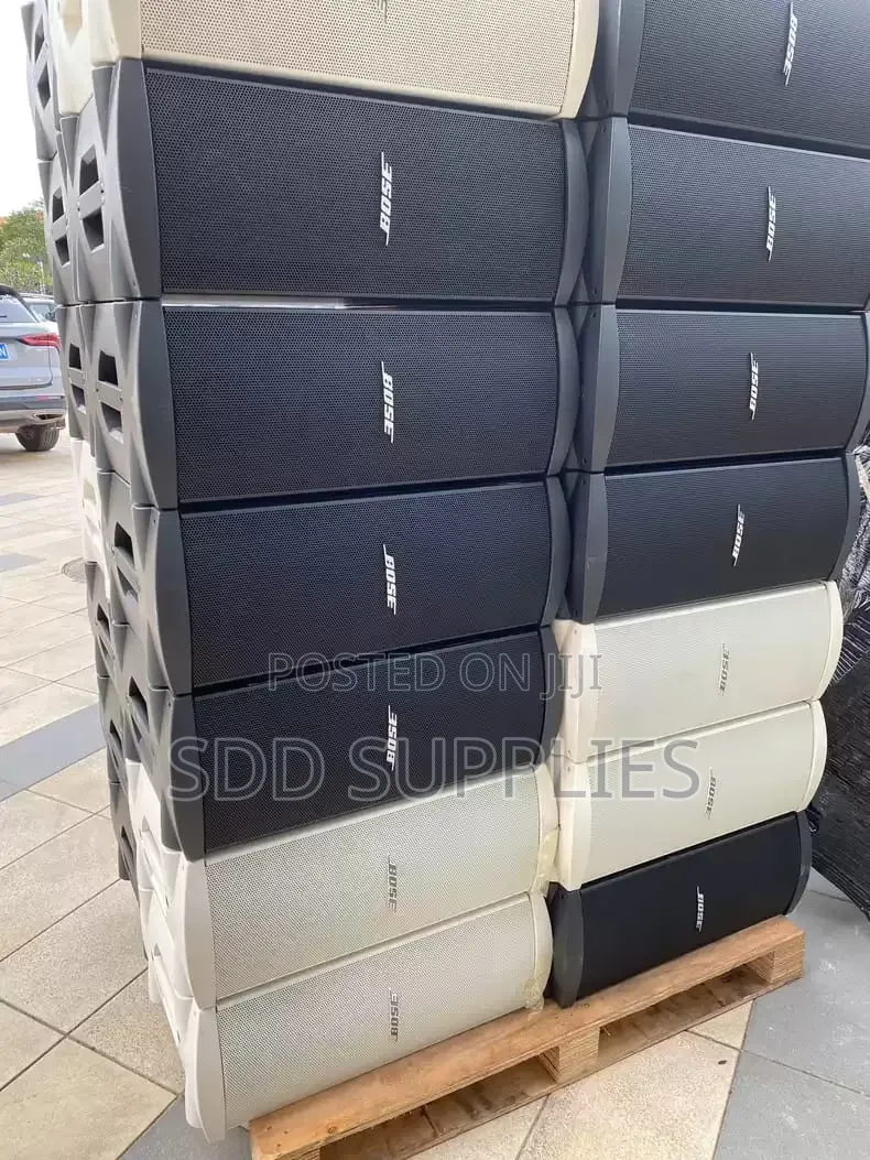 The Bose Panaray MB4 Compact 800 Watts Subwoofer Bose
