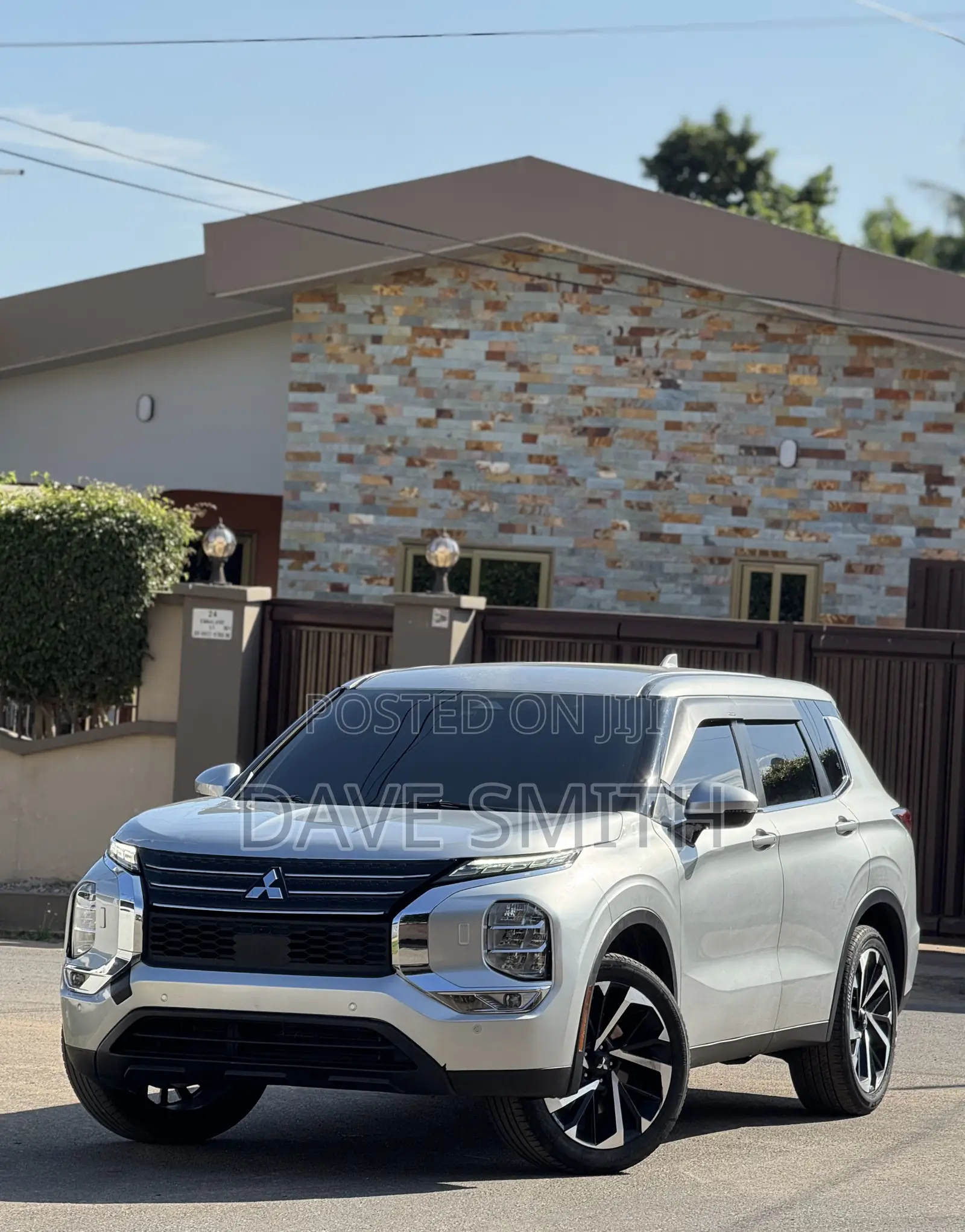 Mitsubishi Outlander SE 2022 Silver