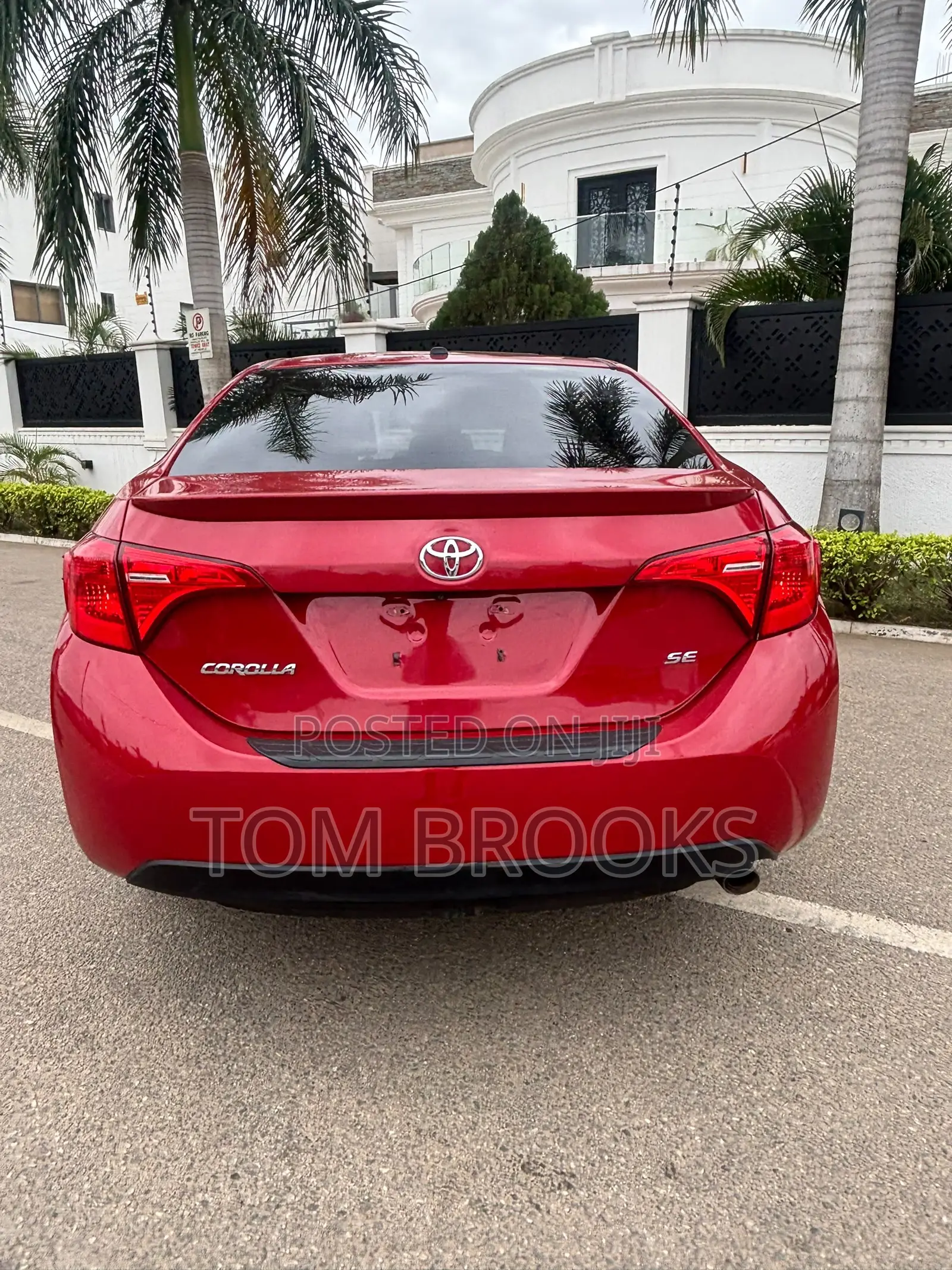 Toyota Corolla SE 4dr Sedan (1.8L 4cyl CVT) 2017 Red