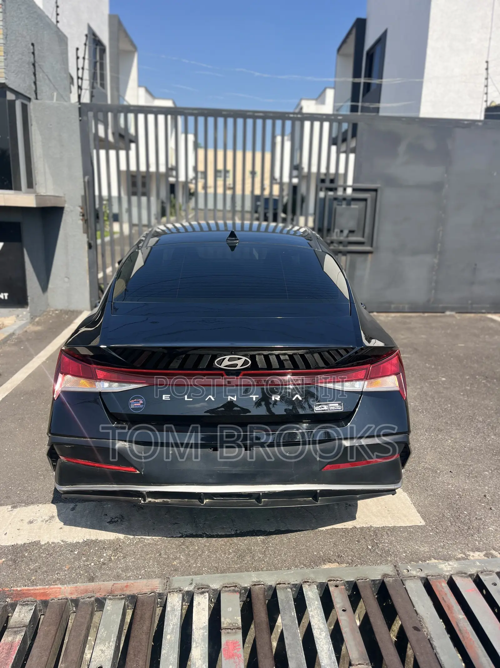 Hyundai Elantra 2025 Black