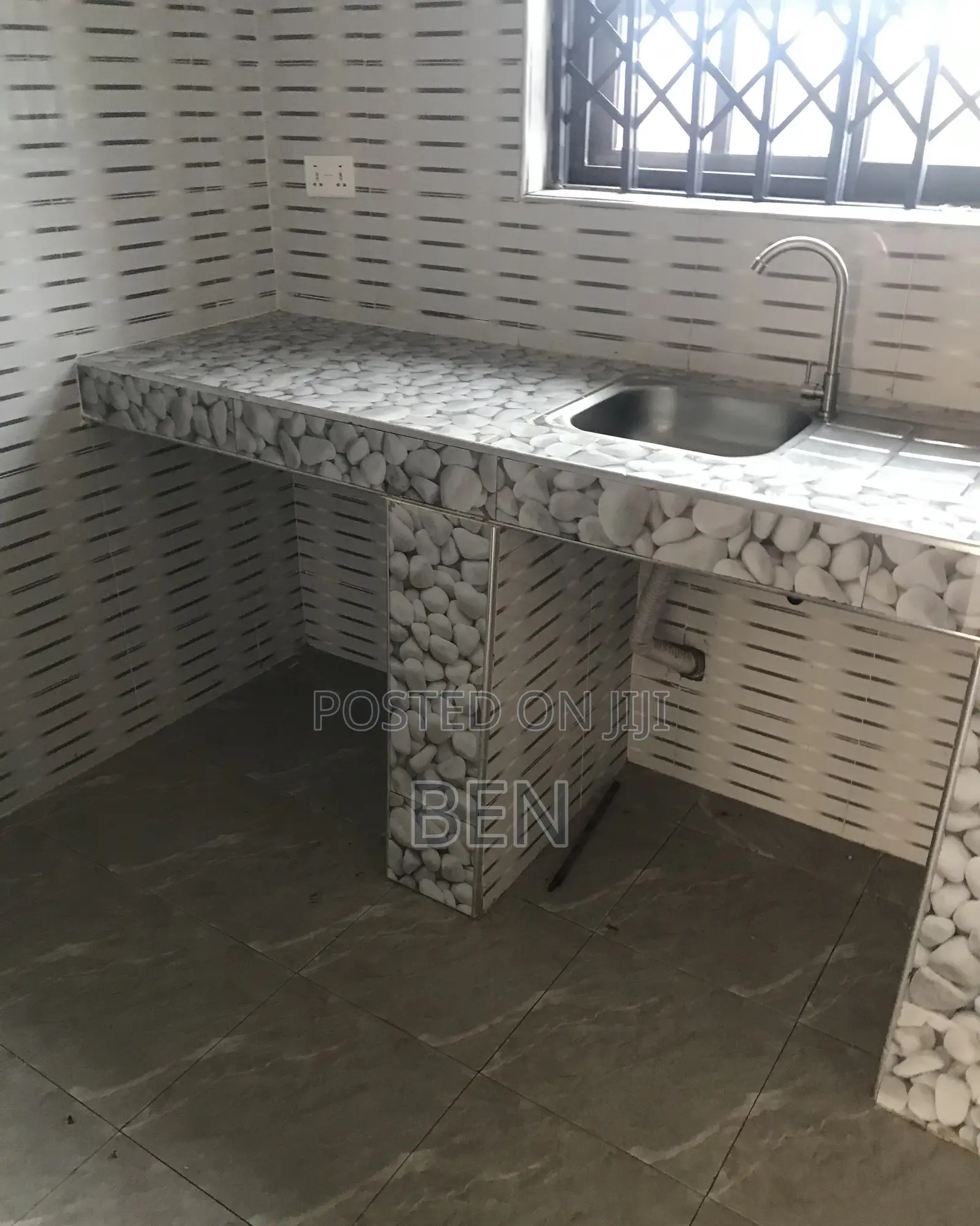 2bdrm Apartment in Petroleum Achimota, Mile 7 for rent