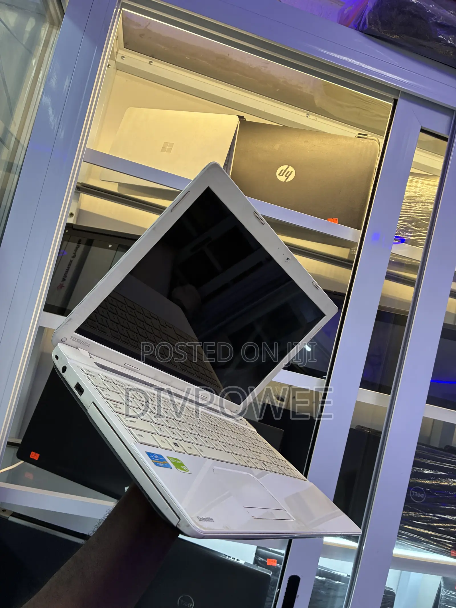 Laptop Toshiba Satellite L850 8GB Intel Core i5 HDD 500GB