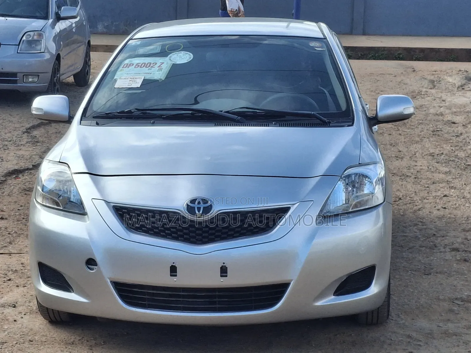 Toyota Belta 2010 Silver