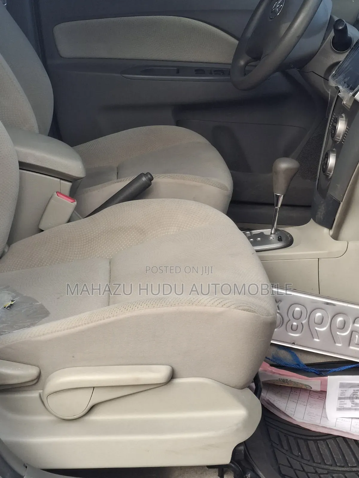 Toyota Belta 2010 Silver