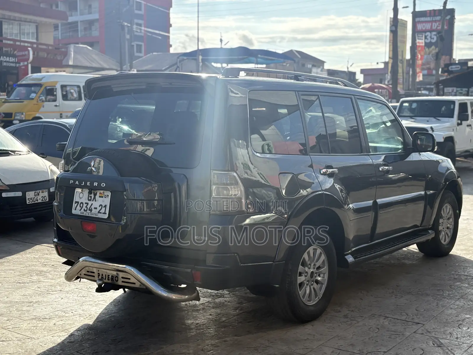 Mitsubishi Pajero 2011 Gray