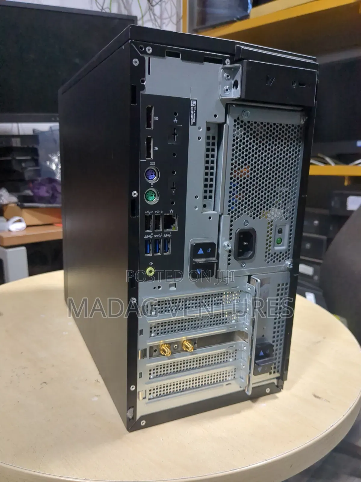 Desktop Computer Dell Precision 3000 16GB Intel Xeon SSD 256GB