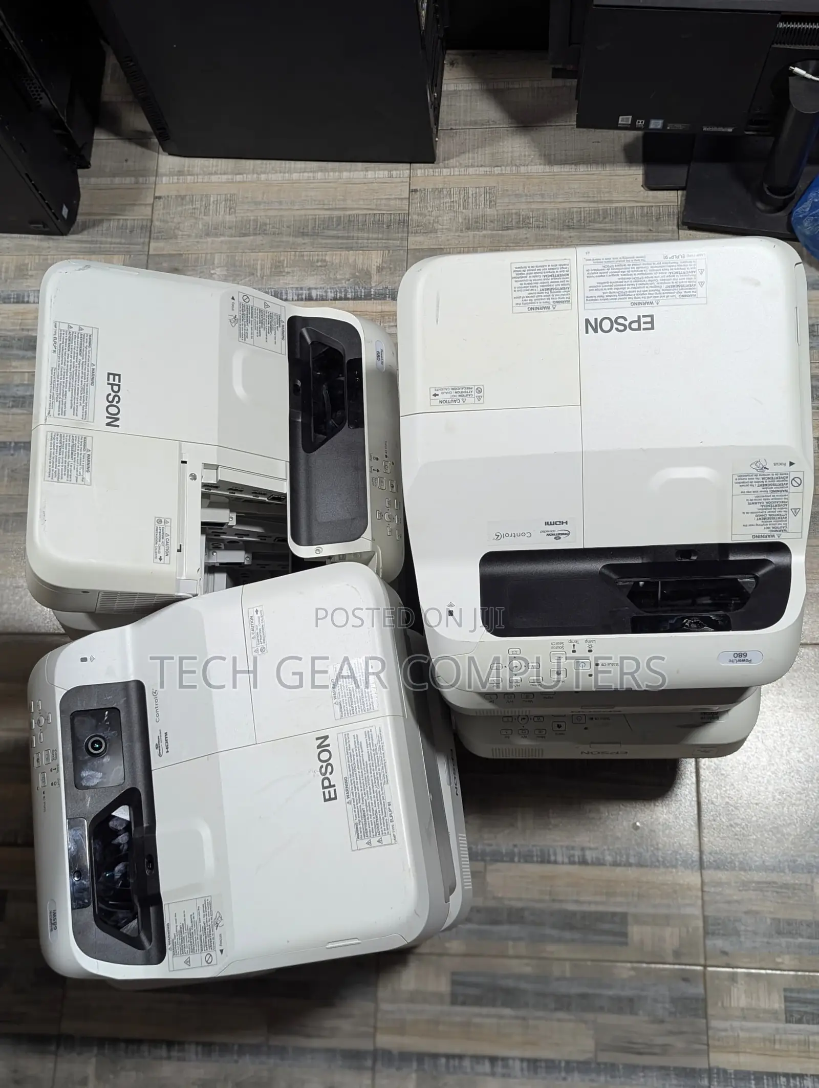 Epson EB-695Wi LCD PROJECTOR WXGA 3500