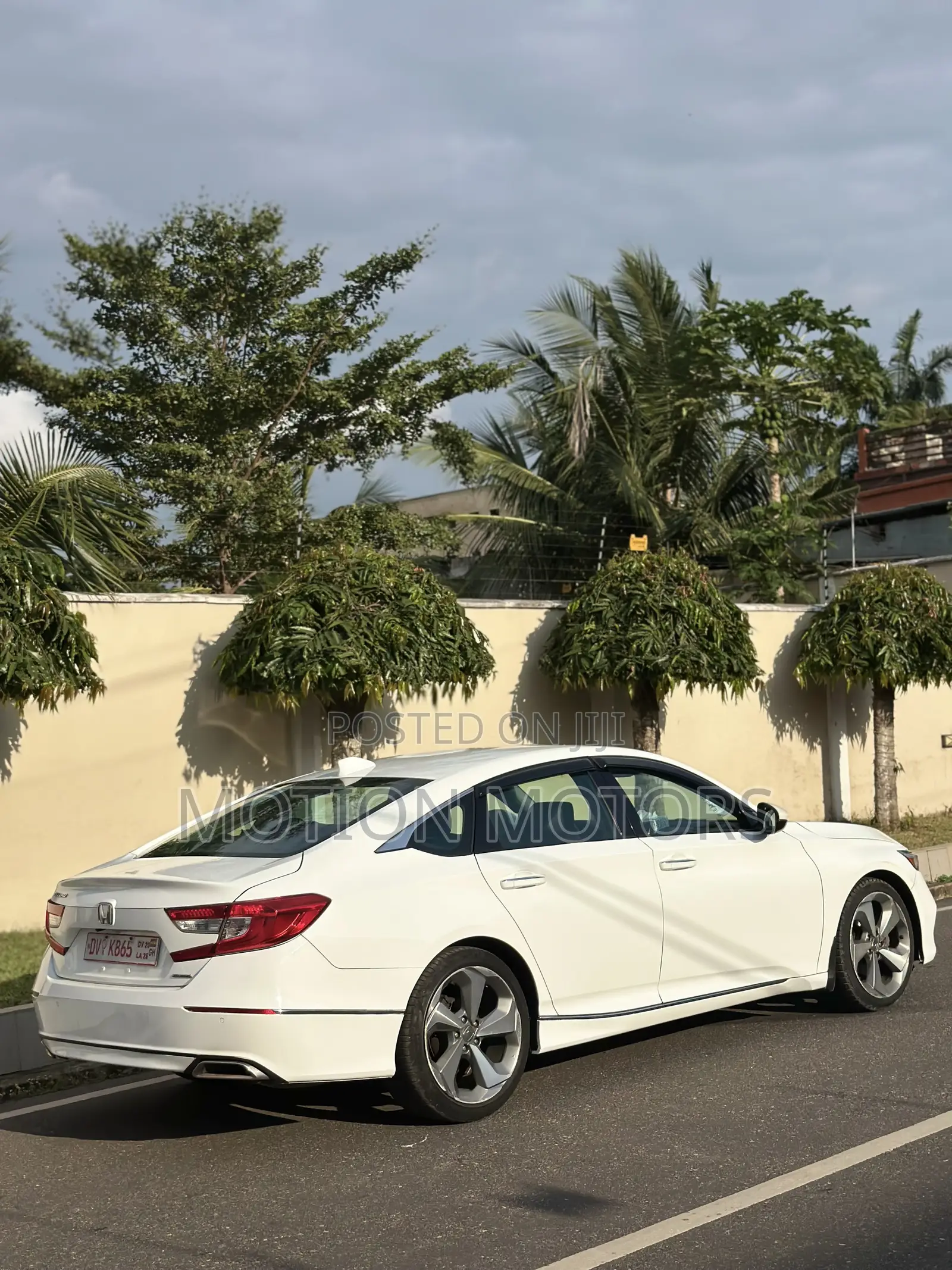 Honda Accord Touring 2018 White