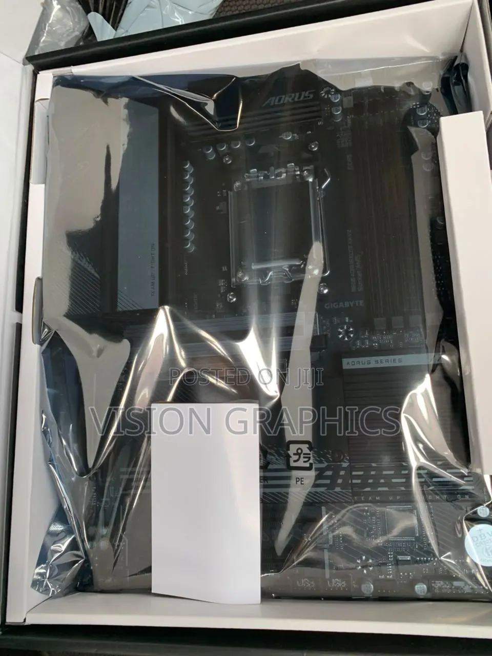 Gigabyte B650 Aorus Elite AX V2 WiFi Motherboard With Ryzen 7 7800x3d