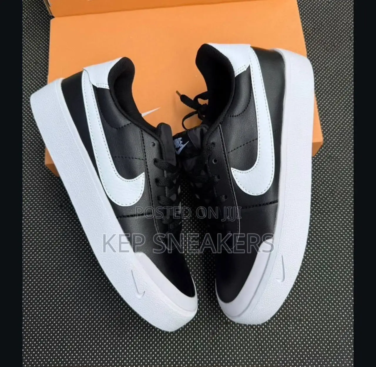 Nike Court Shot BW