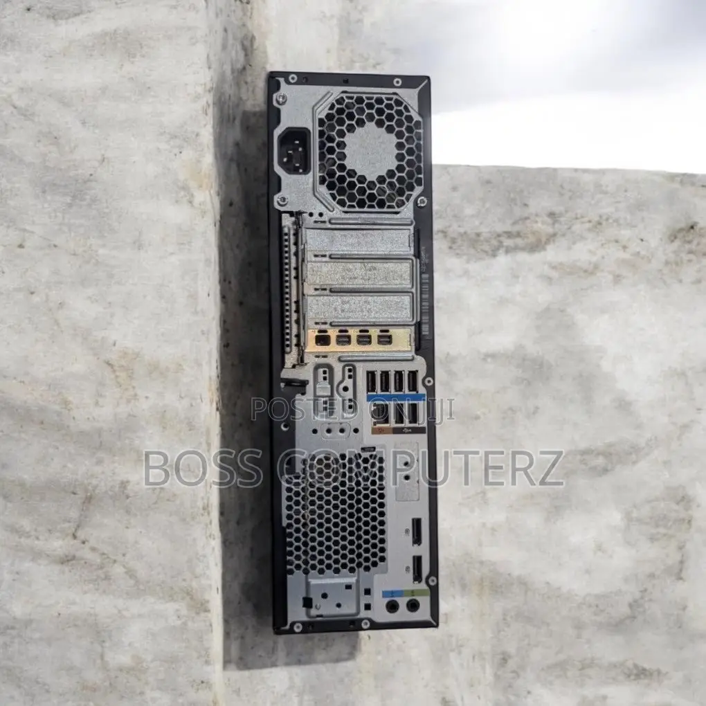 Desktop Computer HP Z2 G5 SFF 16GB Intel Core i7 SSD 512GB