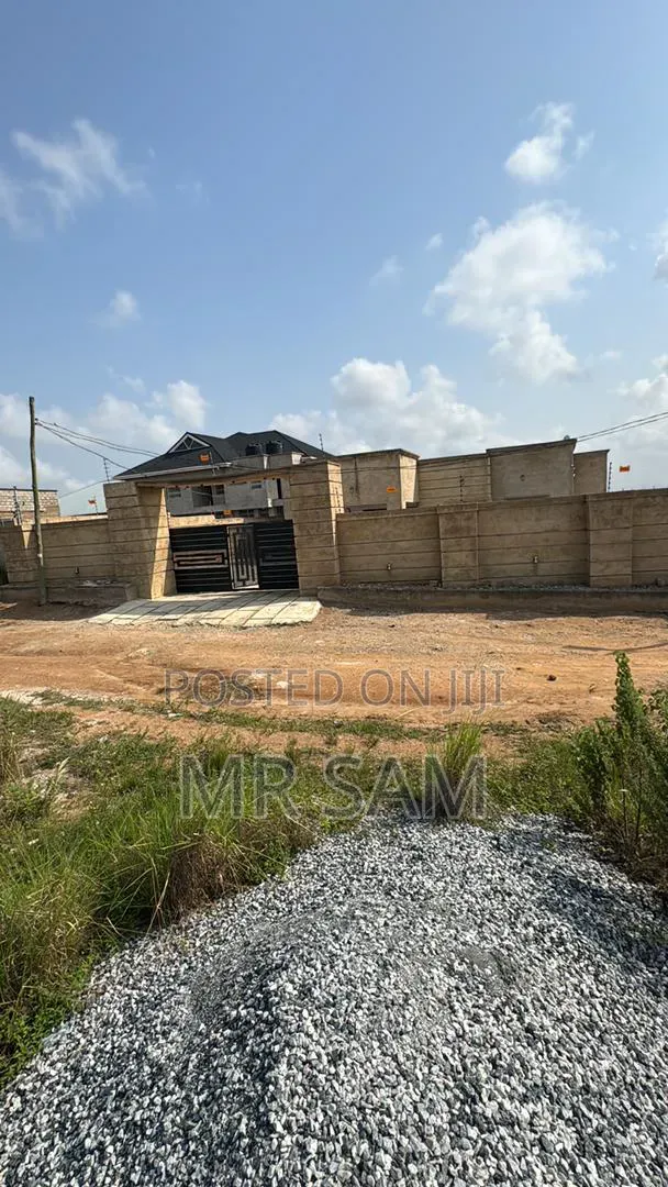 3bdrm House in Sam Properties, New Market for sale