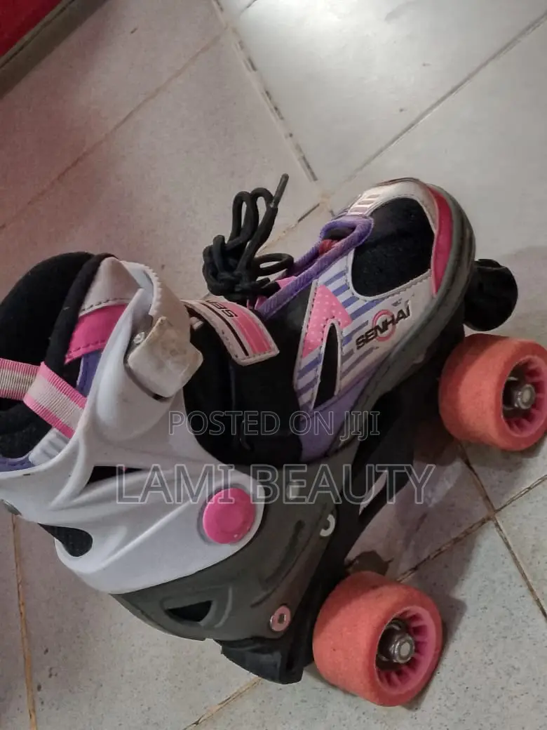 4 Tire Roller Skates Shoe Size 36