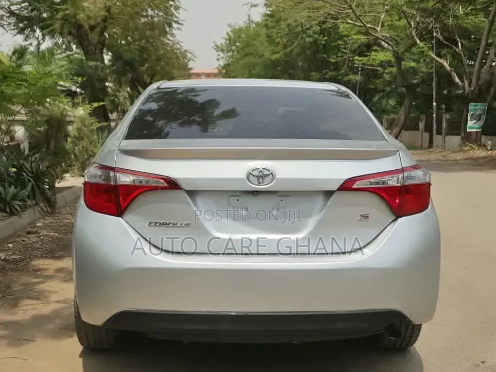 Toyota Corolla S 4dr Sedan (1.8L 4cyl CVT) 2016 Silver