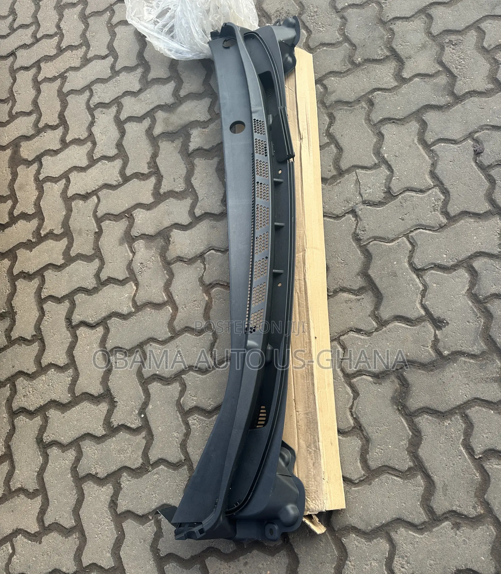 Hyundai Elantra 2011 2012 2013 2014 2015 2016 Wiper Panel Top Vent