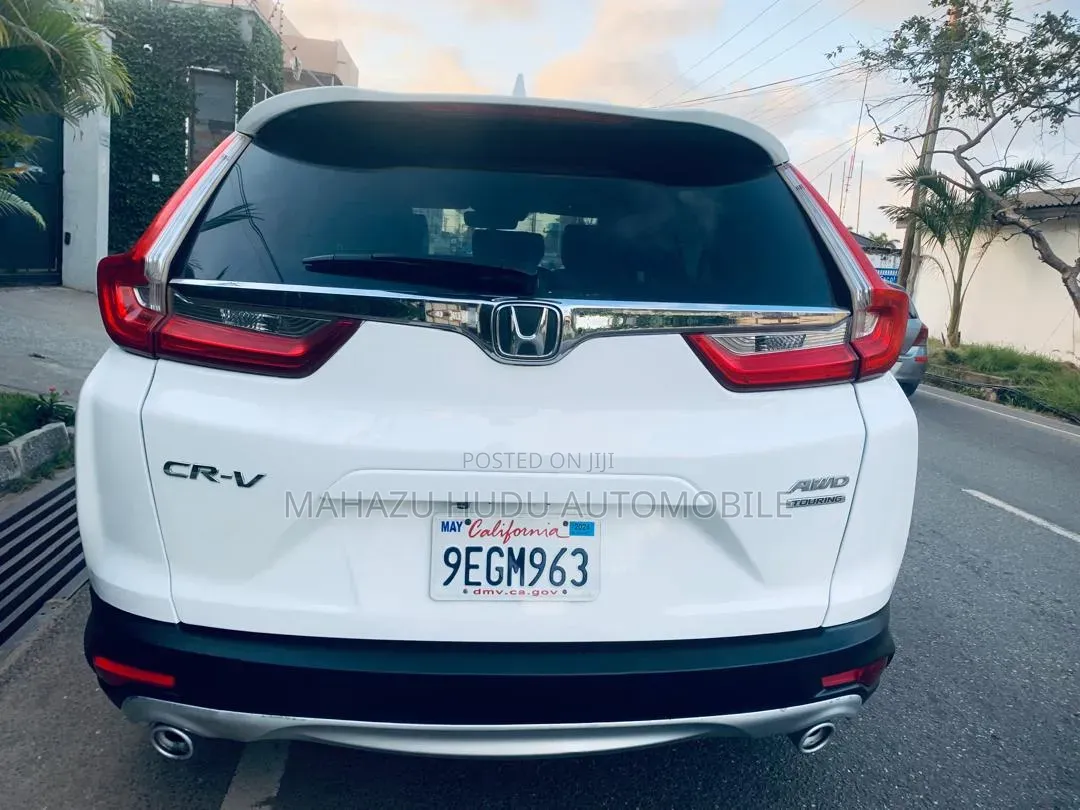 Honda CR-V Touring AWD 2019 White