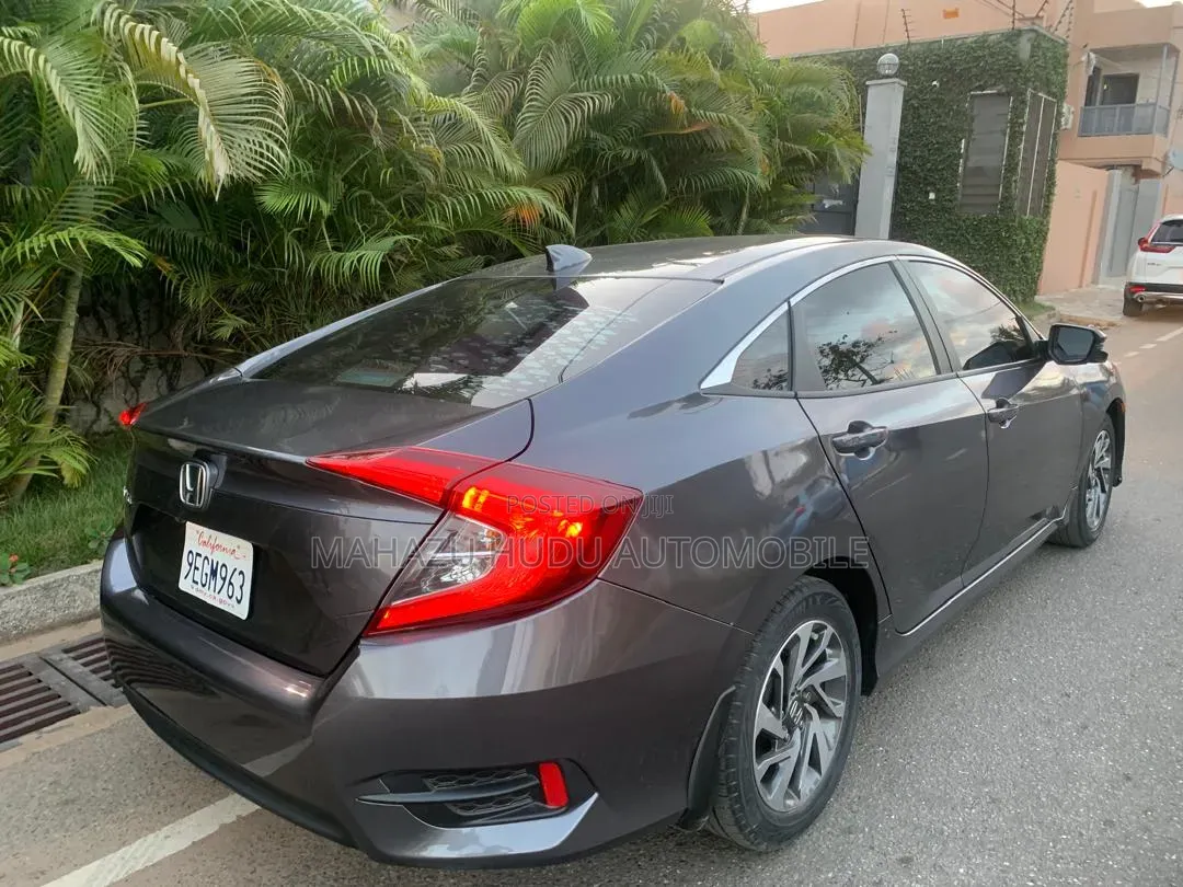 Honda Civic Sport Sedan 2019 Gray