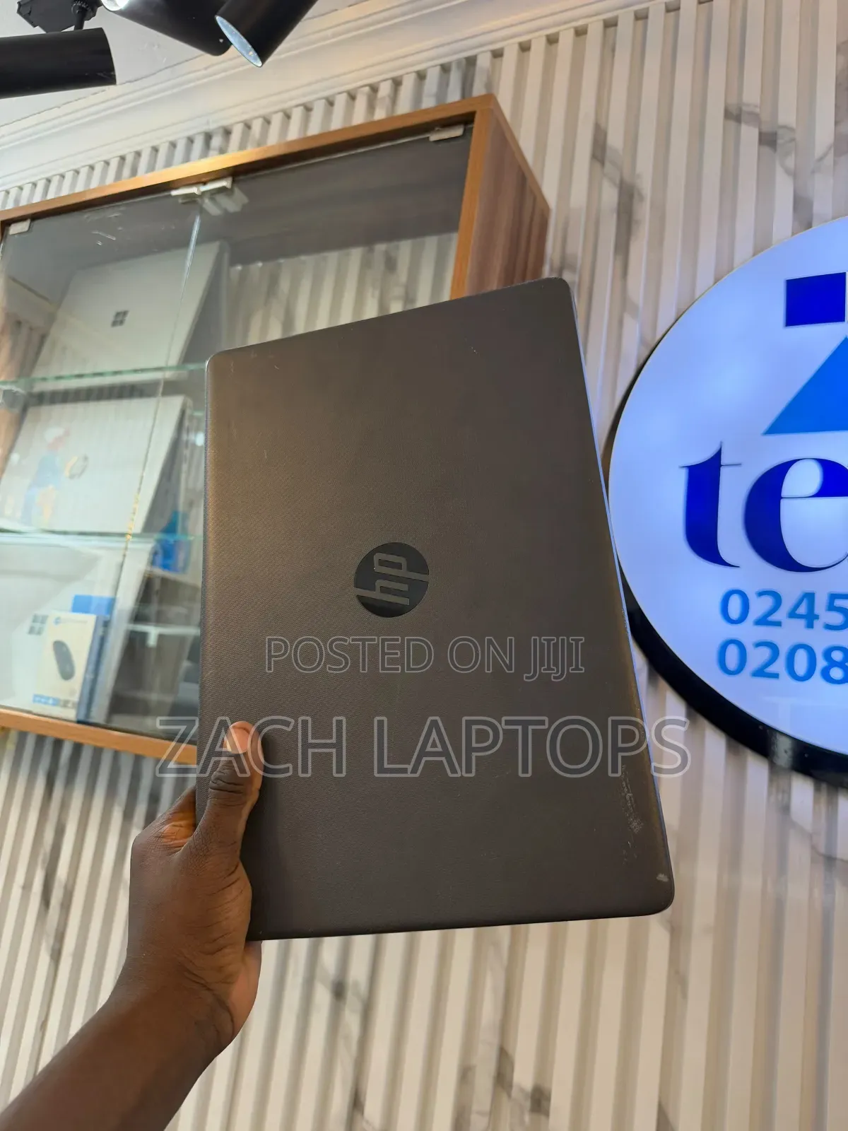 Laptop HP 255 G8 8GB AMD Ryzen 5 SSD 256GB