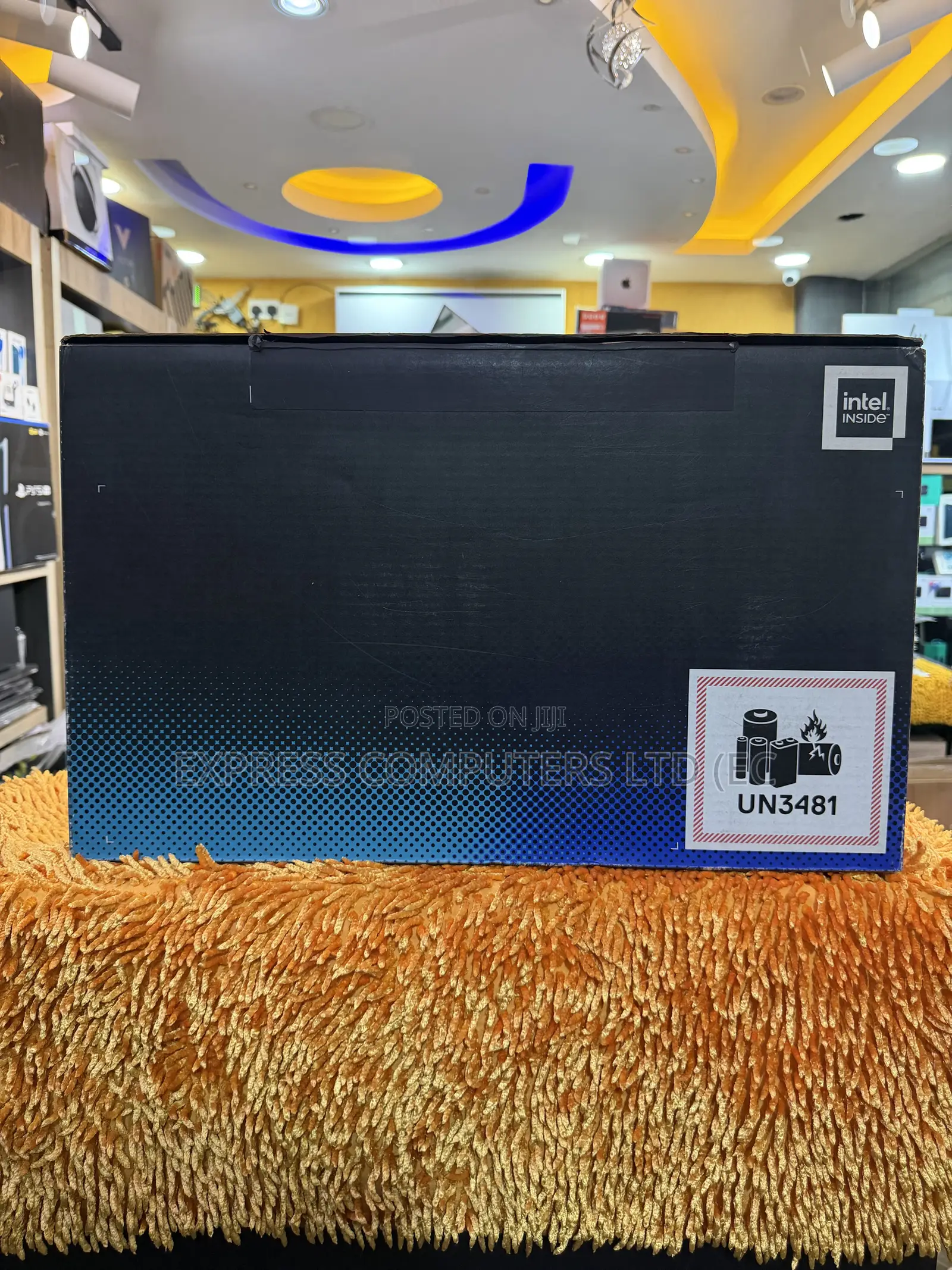 New Laptop Alienware 16 Aurora 16GB Intel Core 7 SSD 1T