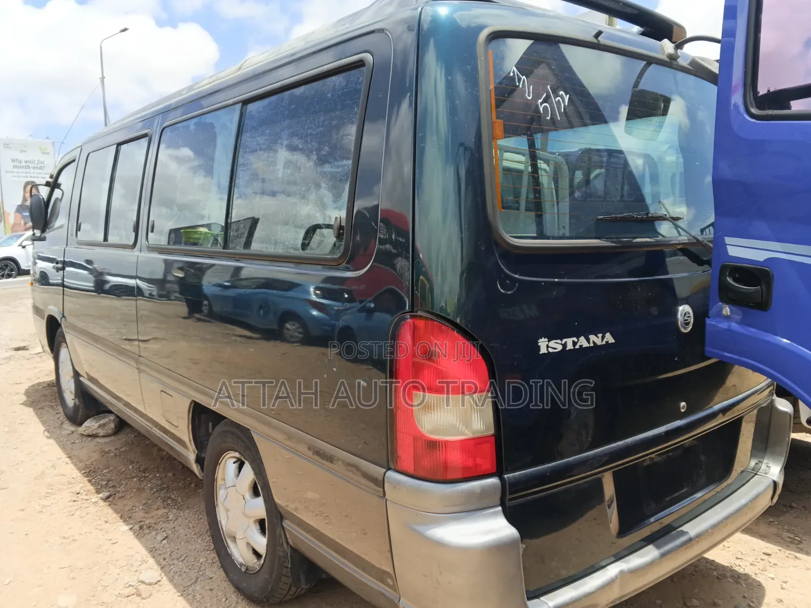 SsangYong Istana 2001 Green