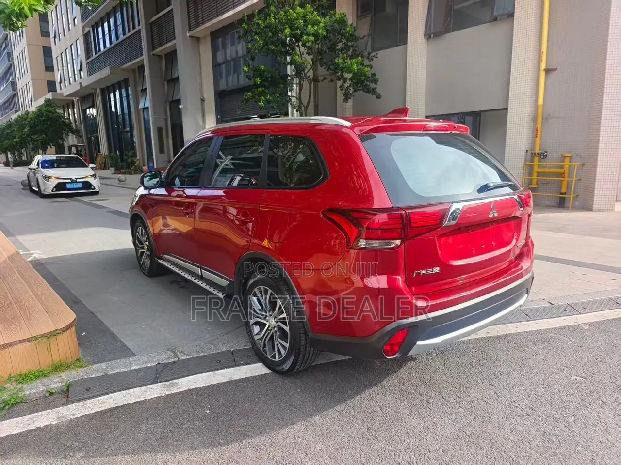Mitsubishi Outlander 2018 Red