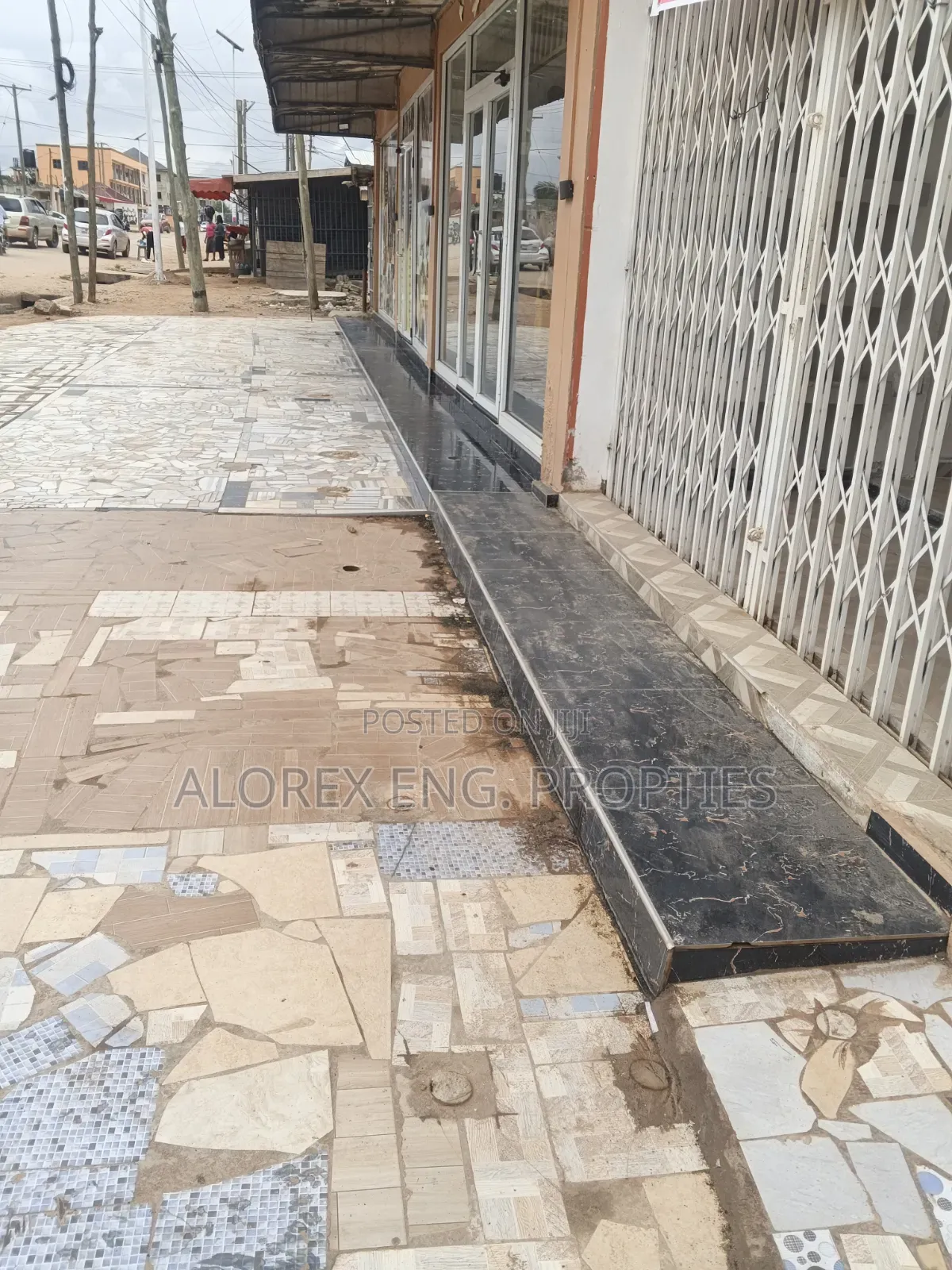 Shop for Rent at Oyarifa Teiman