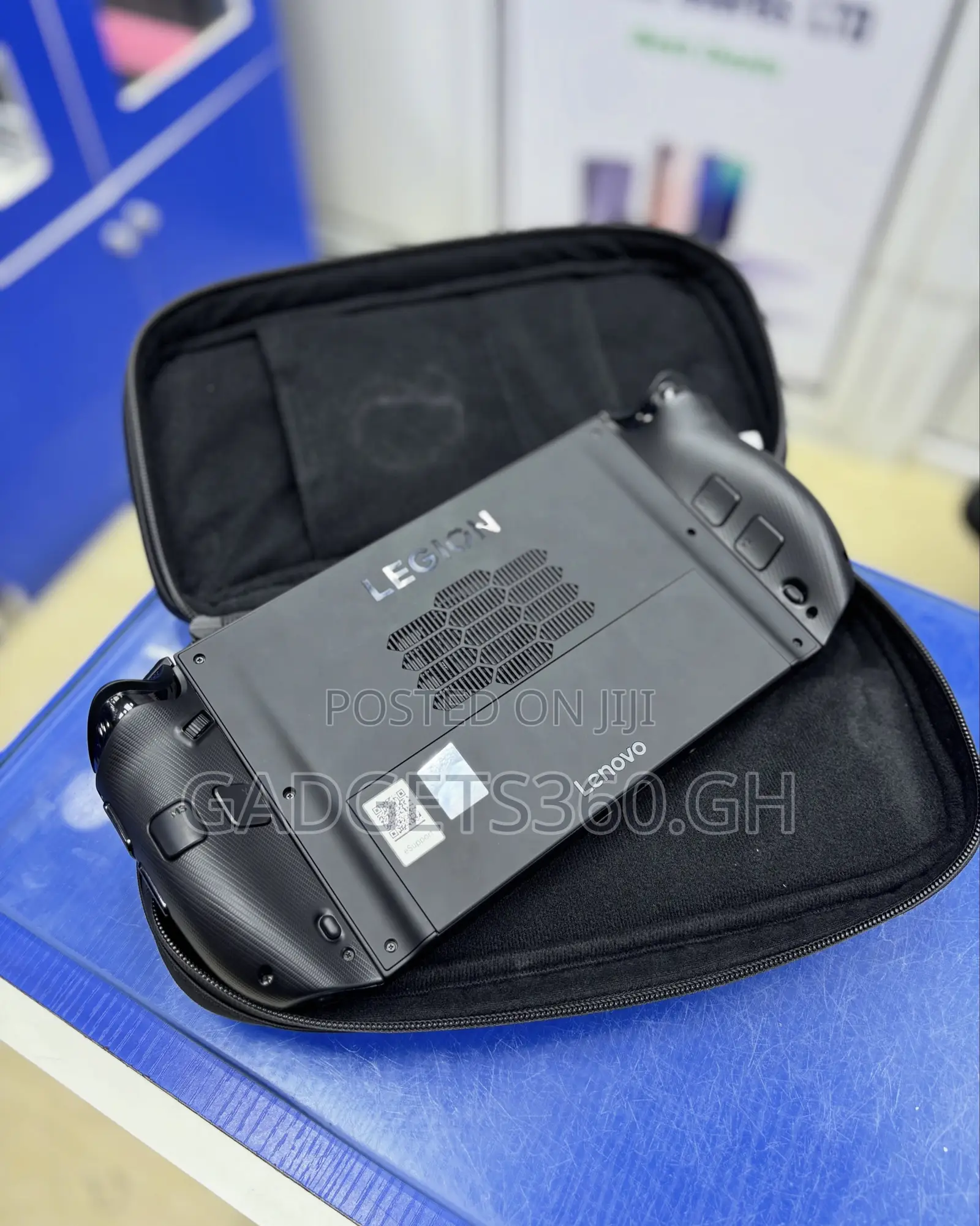 Lenovo Legion Go 2 (1tb SSD + 32gb Ram)