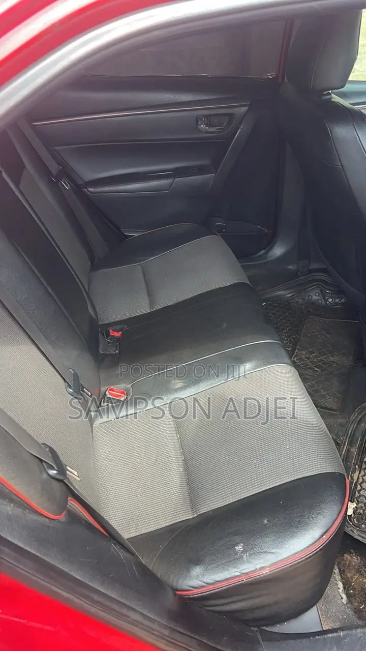 Toyota Corolla 2016 Red