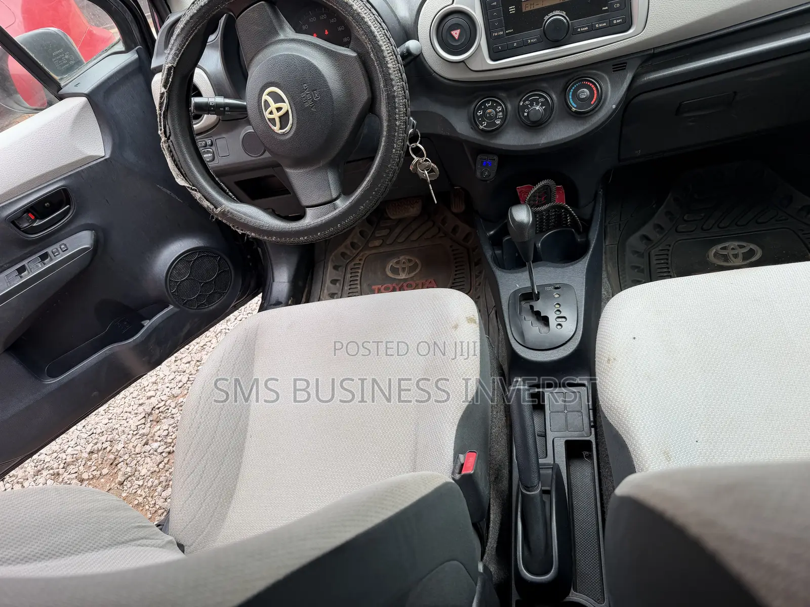 Toyota Vitz 1.3 AWD 3dr 2012 Silver