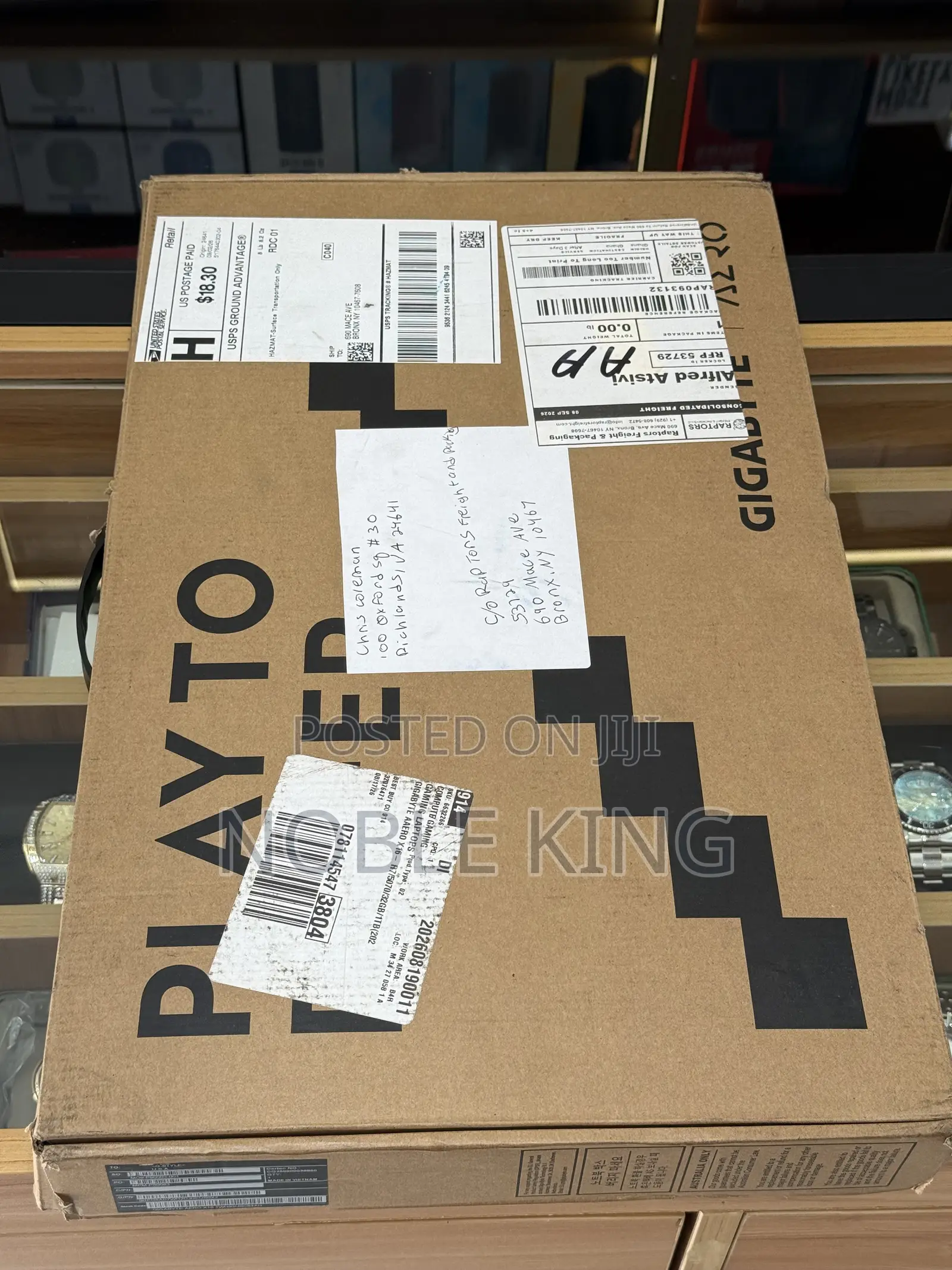 New Laptop Gigabyte AERO 16 32GB AMD Ryzen 7 SSD 1T